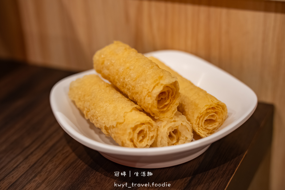 台中西屯區麻辣火鍋推薦_蜀都串串火鍋逢甲店，一串12元挑戰串串排行榜！重慶麻辣火鍋專賣，西屯宵夜美食推薦2025菜單 – 冠婷生活趣