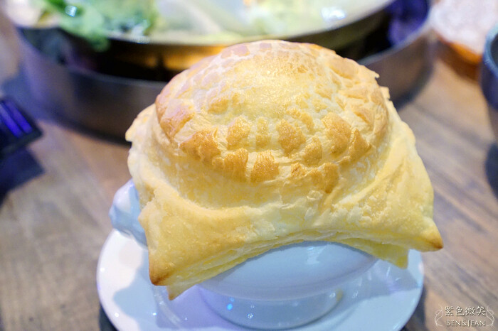 宜蘭縣宜蘭市高麗園銅盤烤肉》20項的經典韓食吃到飽,甜米釀及血腸宜蘭新月店限定 韓國花牌牆好好拍