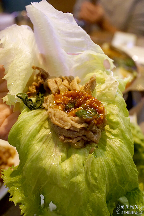 宜蘭縣宜蘭市高麗園銅盤烤肉》20項的經典韓食吃到飽,甜米釀及血腸宜蘭新月店限定 韓國花牌牆好好拍