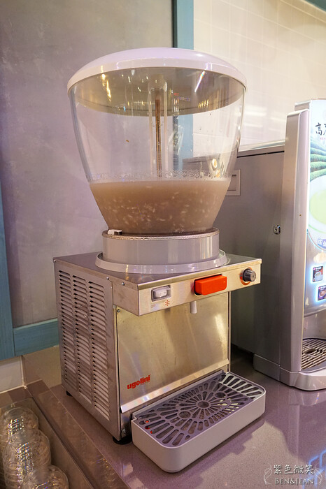 宜蘭縣宜蘭市高麗園銅盤烤肉》20項的經典韓食吃到飽,甜米釀及血腸宜蘭新月店限定 韓國花牌牆好好拍