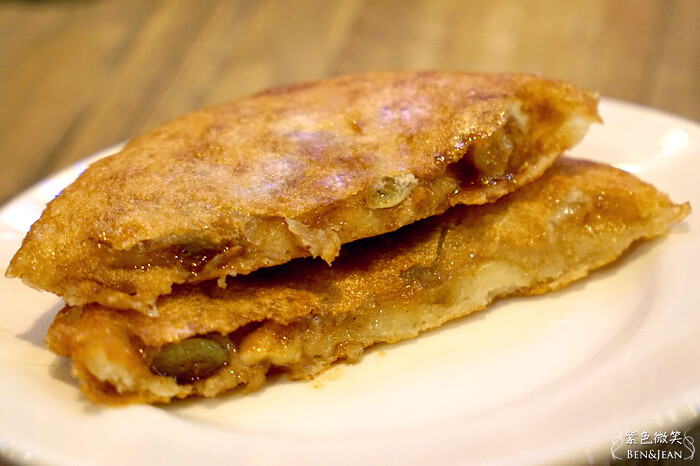 宜蘭縣宜蘭市高麗園銅盤烤肉》20項的經典韓食吃到飽,甜米釀及血腸宜蘭新月店限定 韓國花牌牆好好拍