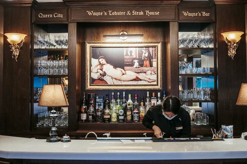 台北美食 Wayne’s Seattle 瑋恩西雅圖美式龍蝦牛排餐廳｜從裝潢到料理都讓人眼睛為之一亮的美式龍蝦牛排餐廳 · 算命的說我很愛吃