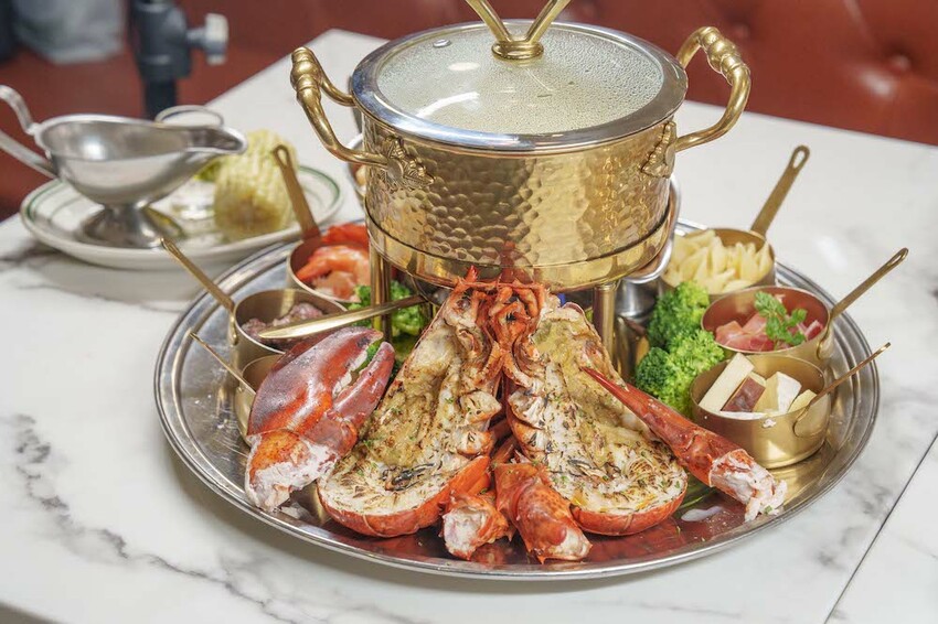 台北美食 Wayne’s Seattle 瑋恩西雅圖美式龍蝦牛排餐廳｜從裝潢到料理都讓人眼睛為之一亮的美式龍蝦牛排餐廳 · 算命的說我很愛吃