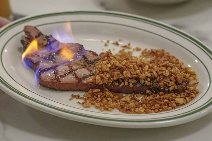 台北美食 Wayne’s Seattle 瑋恩西雅圖美式龍蝦牛排餐廳｜從裝潢到料理都讓人眼睛為之一亮的美式龍蝦牛排餐廳 · 算命的說我很愛吃