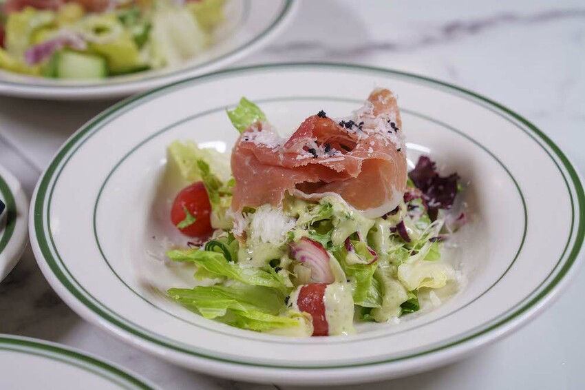 台北美食 Wayne’s Seattle 瑋恩西雅圖美式龍蝦牛排餐廳｜從裝潢到料理都讓人眼睛為之一亮的美式龍蝦牛排餐廳 · 算命的說我很愛吃