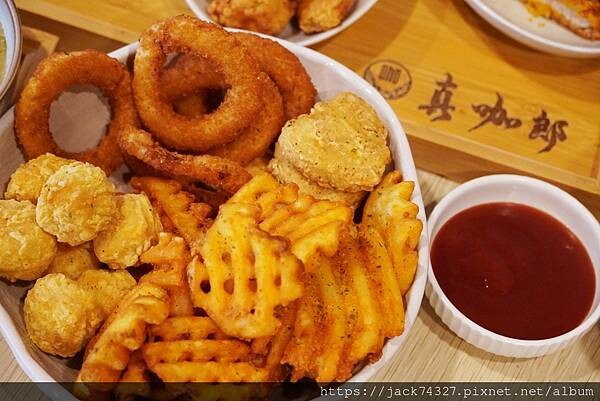 {新竹美食}竹北美食推薦：真咖郎