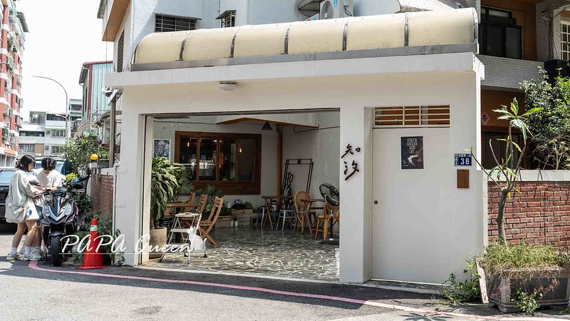 台中老宅咖啡廳！知汐咖啡甜點鹹食都有，寵物友善空間。