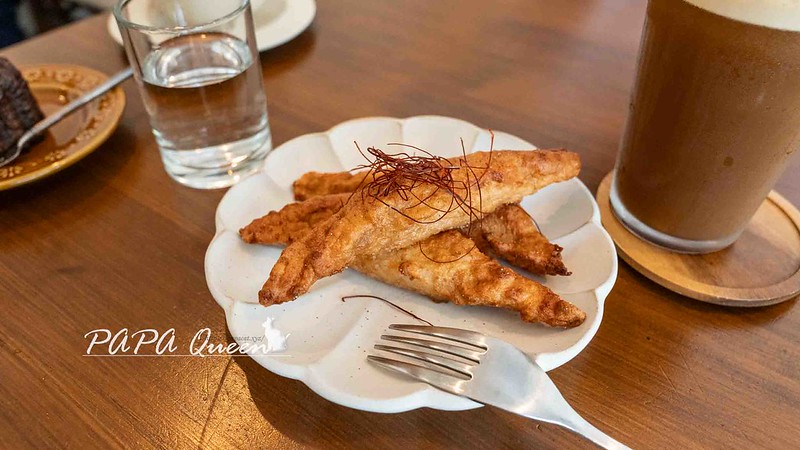 台中老宅咖啡廳！知汐咖啡甜點鹹食都有，寵物友善空間。