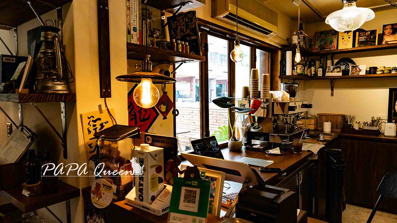 台中老宅咖啡廳！知汐咖啡甜點鹹食都有，寵物友善空間。