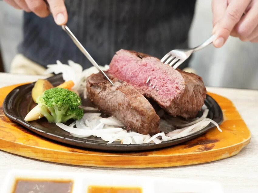 【台南牛排推薦】鬥牛士牛排│肉食族的快樂天堂│湯品牛肉料多喝