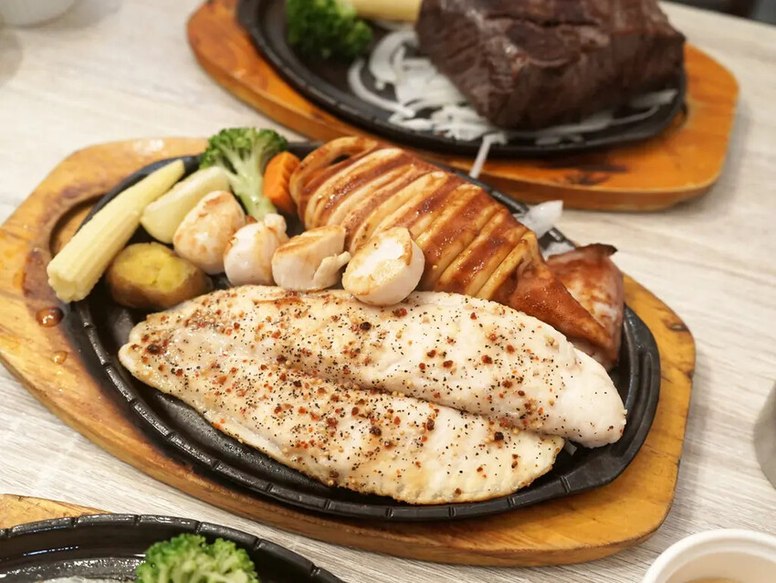 【台南牛排推薦】鬥牛士牛排│肉食族的快樂天堂│湯品牛肉料多喝