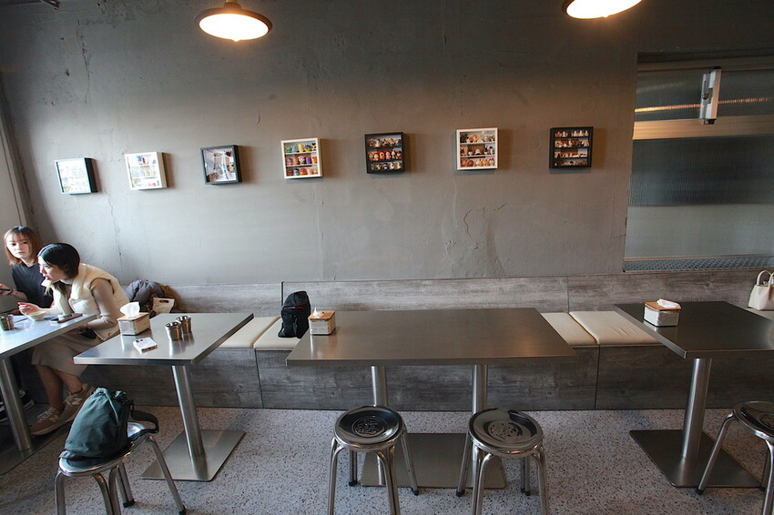 台南市中西區吃。台南市|中西區。「咖哩意識」全新咖哩意識3.0新店報報!!!!從1.0路邊攤 ➡️ 2.0室內用餐空間 ➡️ 3.0日式