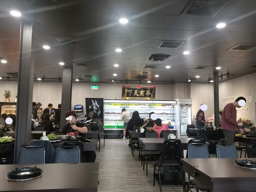 新北市樹林區新北火鍋吃到飽 | 羊霸天下樹林店 超強羊肉爐吃到飽 一開店就客滿
