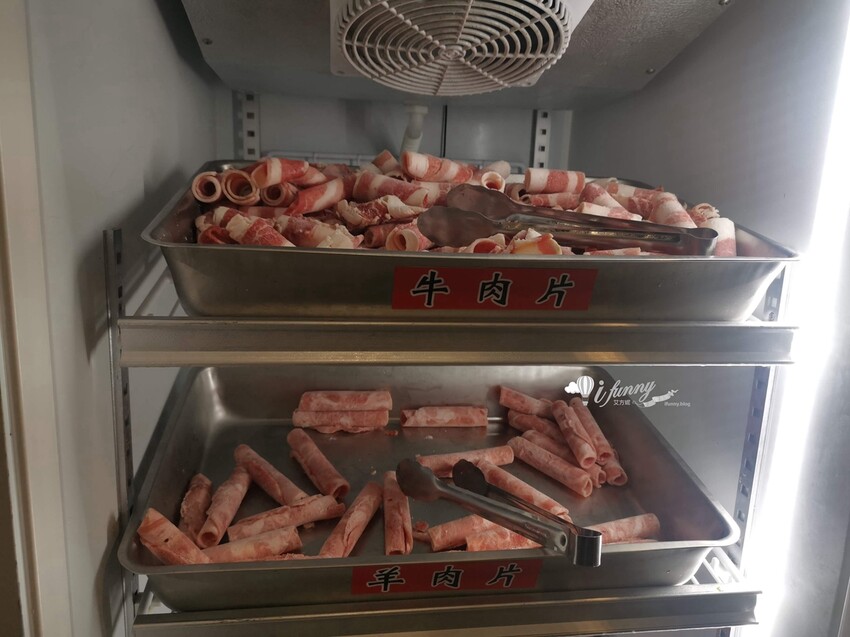 新北市樹林區新北火鍋吃到飽 | 羊霸天下樹林店 超強羊肉爐吃到飽 一開店就客滿