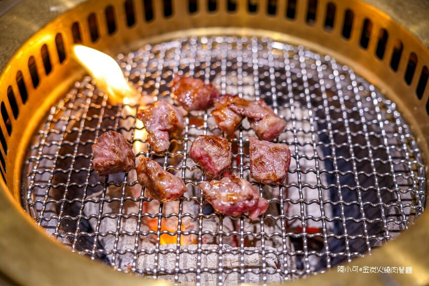 桃園市大園區【桃園美食】金炭火燒肉餐廳 桃園青埔店,桃園燒烤聚餐推薦
