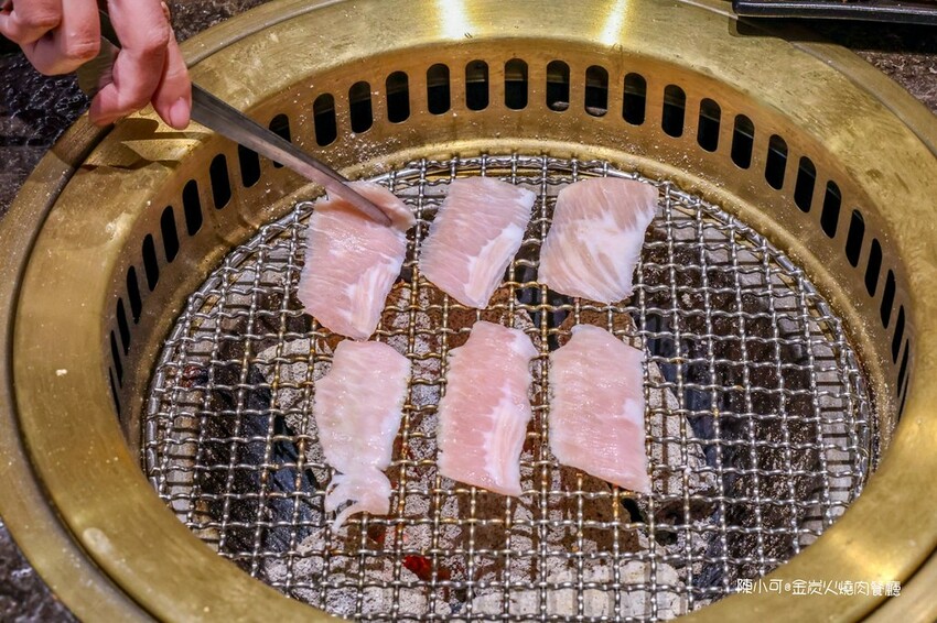 桃園市大園區【桃園美食】金炭火燒肉餐廳 桃園青埔店,桃園燒烤聚餐推薦