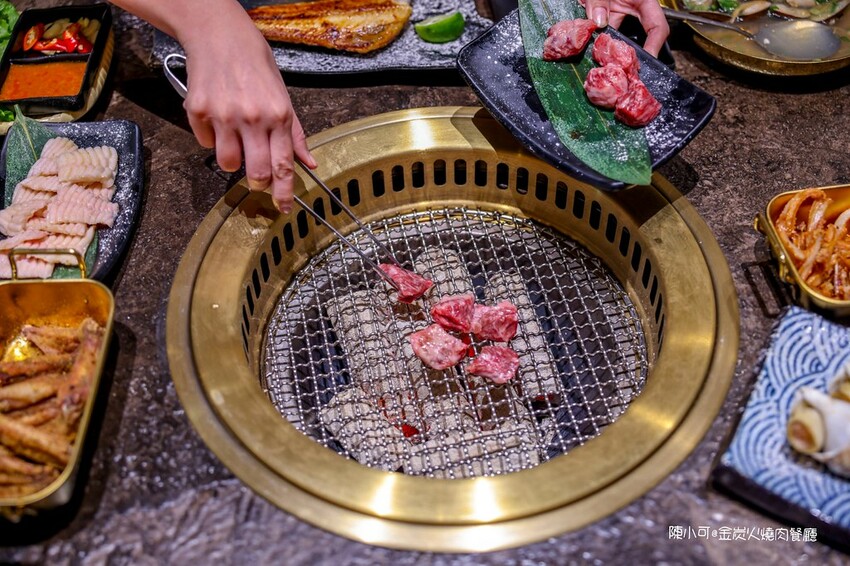 桃園市大園區【桃園美食】金炭火燒肉餐廳 桃園青埔店,桃園燒烤聚餐推薦