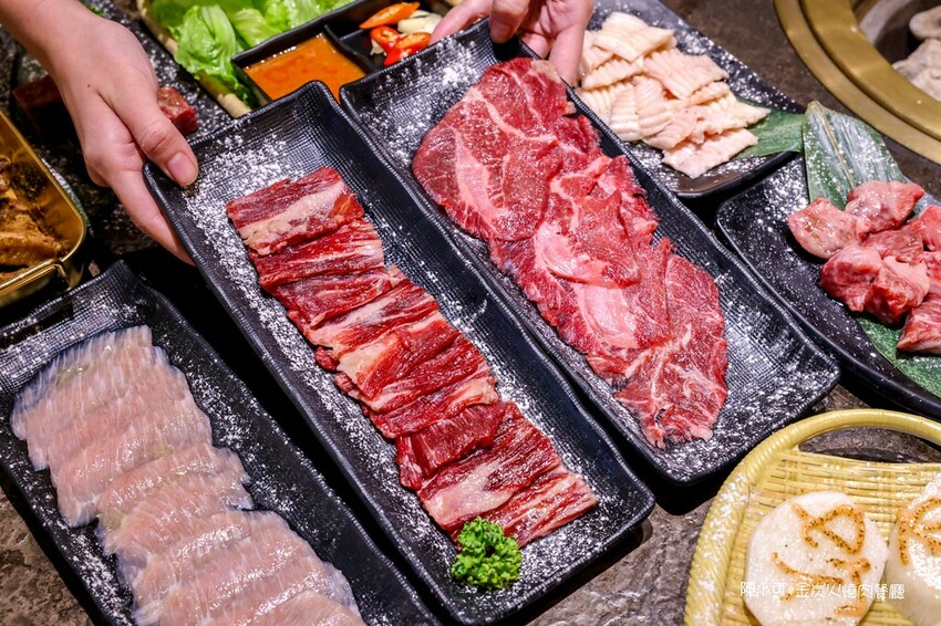 桃園市大園區【桃園美食】金炭火燒肉餐廳 桃園青埔店,桃園燒烤聚餐推薦