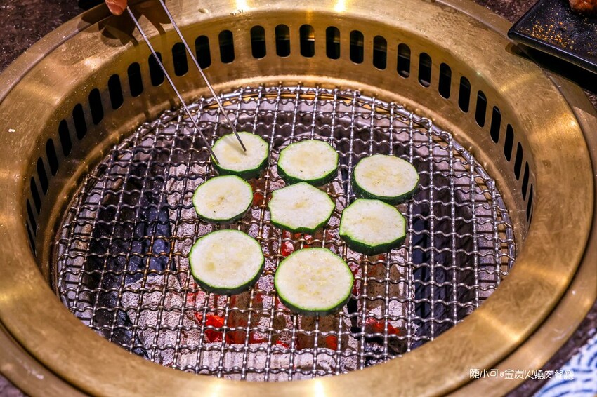 桃園市大園區【桃園美食】金炭火燒肉餐廳 桃園青埔店,桃園燒烤聚餐推薦