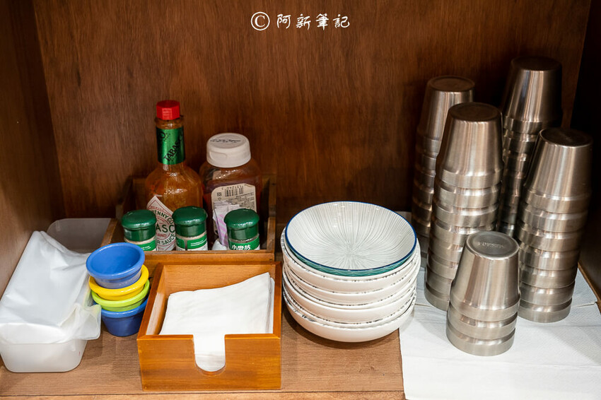 夜暮食堂 | 台中這間大里美食每天只開3.5H!!餐廳氣氛好、餐點美味CP爆高~ | 捲毛阿偉