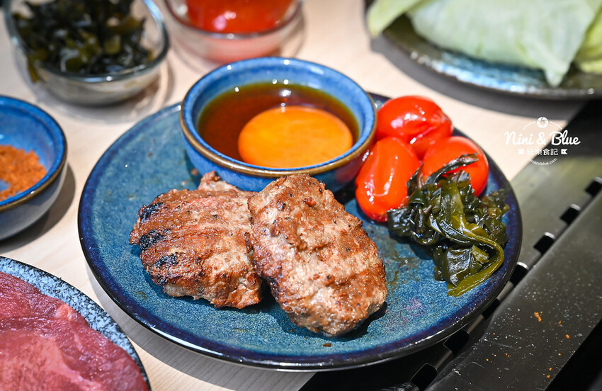 台中燒肉推薦，公益路新開個人燒肉店，4種肉490元，還有小菜免費續