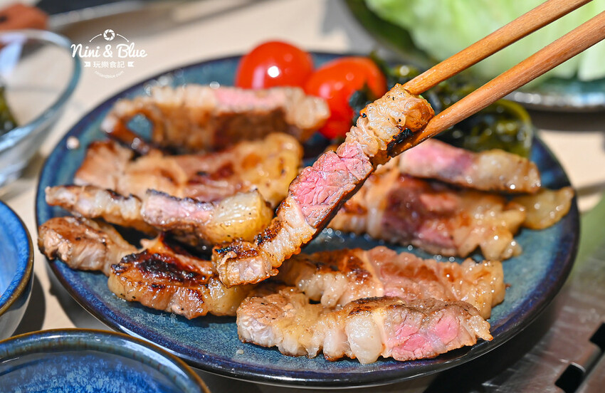 台中燒肉推薦，公益路新開個人燒肉店，4種肉490元，還有小菜免費續