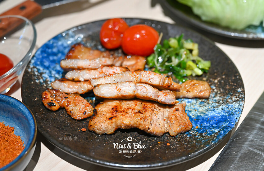 台中燒肉推薦，公益路新開個人燒肉店，4種肉490元，還有小菜免費續