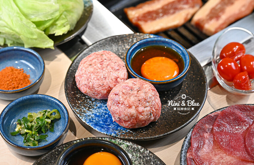 台中燒肉推薦，公益路新開個人燒肉店，4種肉490元，還有小菜免費續