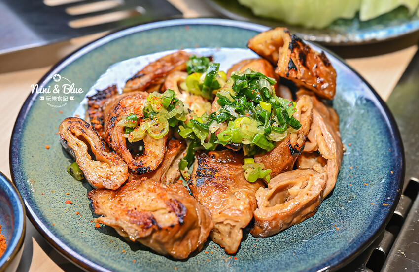 台中燒肉推薦，公益路新開個人燒肉店，4種肉490元，還有小菜免費續