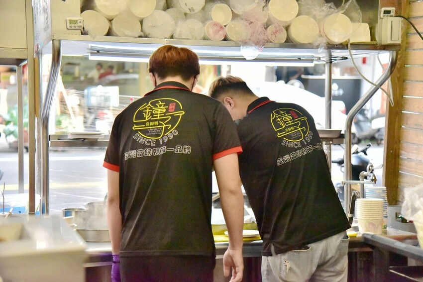 台中龍井區｜鐘予原味當歸鴨-台中龍井店 臺灣當歸鴨第一品牌 