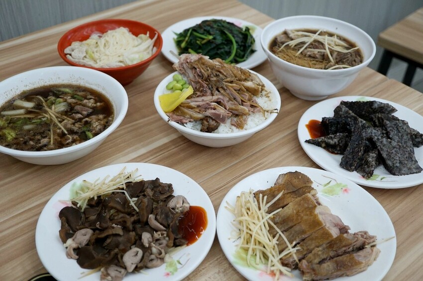 台中龍井區｜鐘予原味當歸鴨-台中龍井店 臺灣當歸鴨第一品牌 