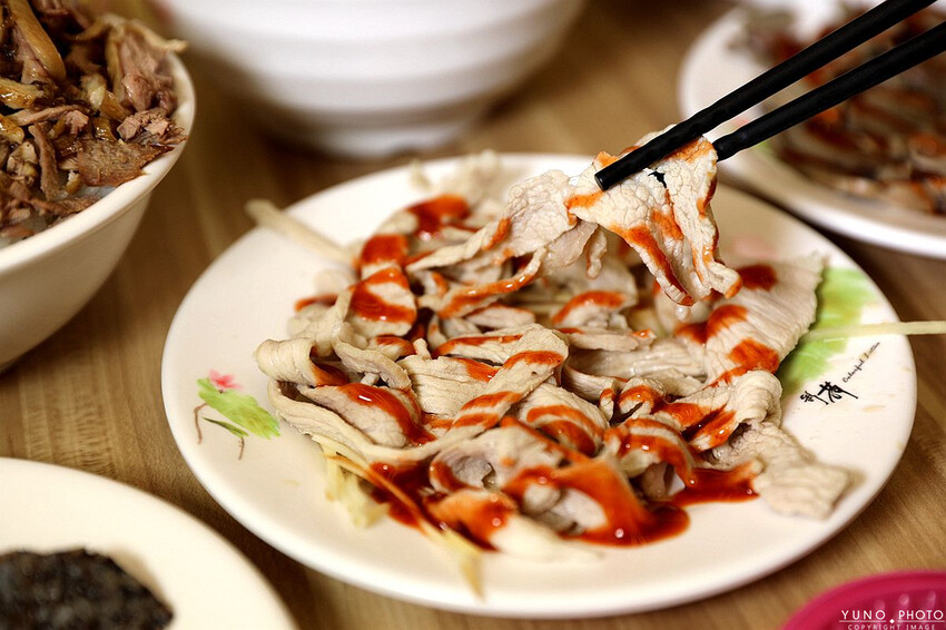 台中市龍井區鐘予原味當歸鴨｜爆量去骨鴨肉飯蓋好蓋滿 清甜當歸湯頭免費喝到飽 台灣當歸鴨第一品牌。菜單價位(台中龍井