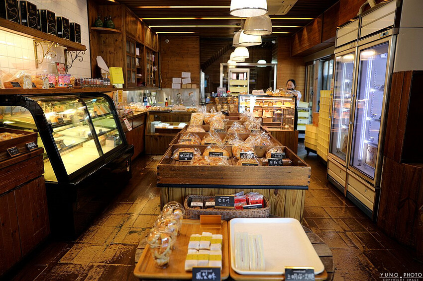 台中市中區老字號麵包店 經典日式烘焙工法美味白蘭地「酒種麵包」