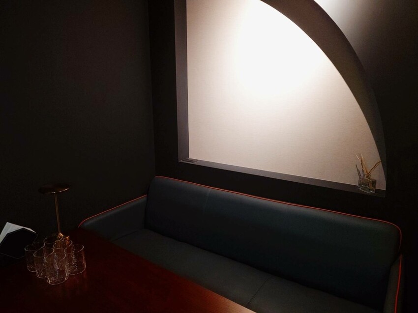 台北市大安區[忠孝敦化酒吧推薦]台北東區最美日式酒吧-浮侍ukitsu bar，特色藝術調酒