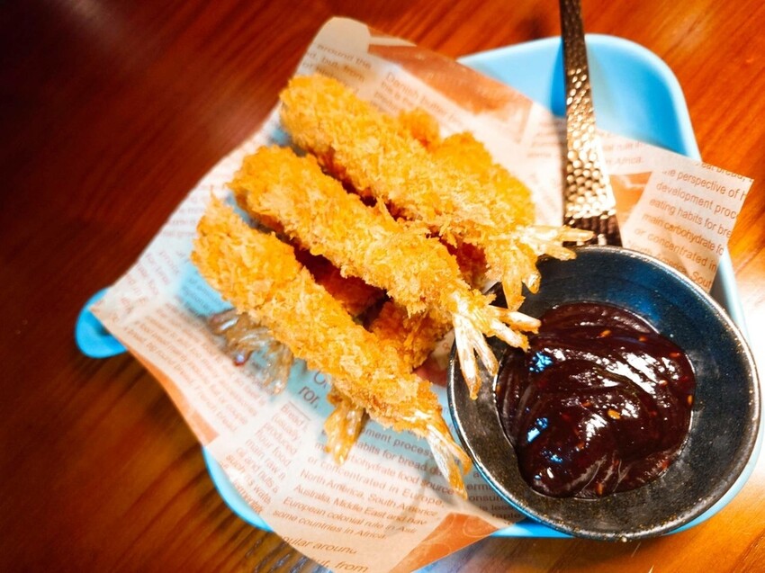 台北市大安區[忠孝敦化酒吧推薦]台北東區最美日式酒吧-浮侍ukitsu bar，特色藝術調酒