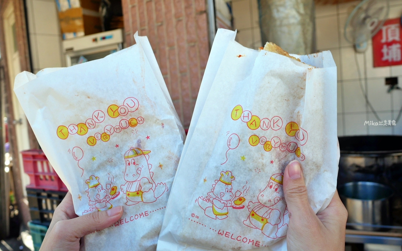 頭城阿嬤蔥油餅！在地人氣排隊美食～酥脆軟Q如麻糬的雙蛋蔥油餅