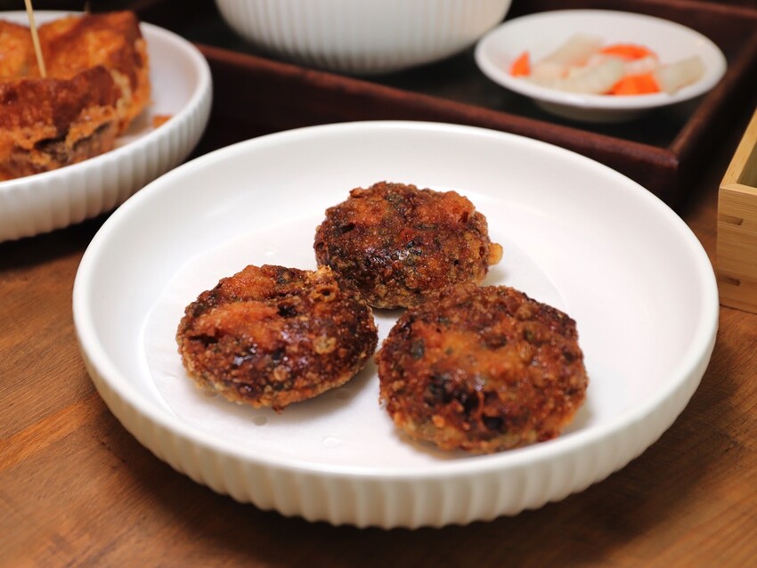 台南港式茶餐廳必點!黯然銷魂叉燒飯,壽星送超狂調酒。