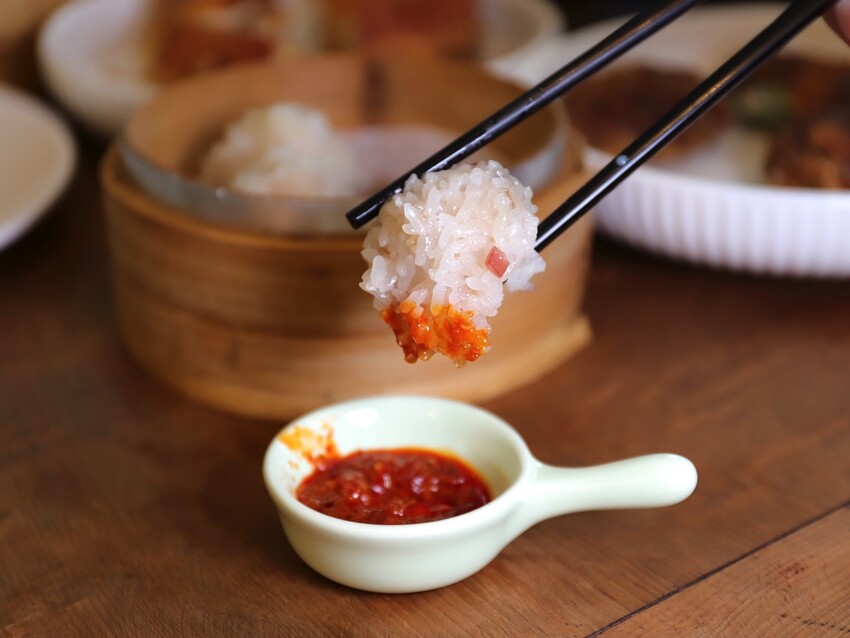 台南港式茶餐廳必點!黯然銷魂叉燒飯,壽星送超狂調酒。