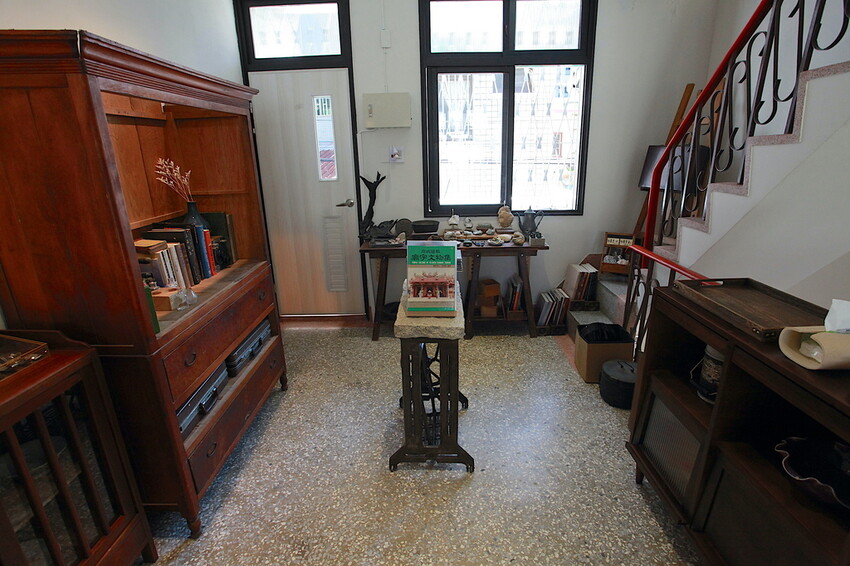 台南市北區吃。台南市|北區。「窗扉 Window Cocoa」新店搶先報報!!!!!隱身在巷弄裡老宅獨特可可飲品咖啡店,老洋房日