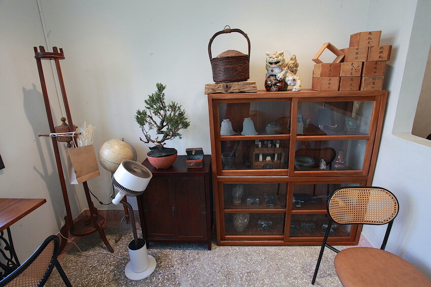 台南市北區吃。台南市|北區。「窗扉 Window Cocoa」新店搶先報報!!!!!隱身在巷弄裡老宅獨特可可飲品咖啡店,老洋房日