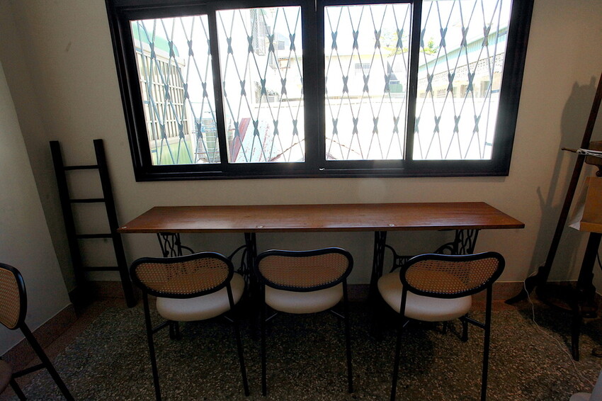 台南市北區吃。台南市|北區。「窗扉 Window Cocoa」新店搶先報報!!!!!隱身在巷弄裡老宅獨特可可飲品咖啡店,老洋房日