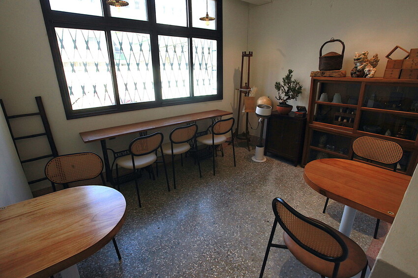 台南市北區吃。台南市|北區。「窗扉 Window Cocoa」新店搶先報報!!!!!隱身在巷弄裡老宅獨特可可飲品咖啡店,老洋房日