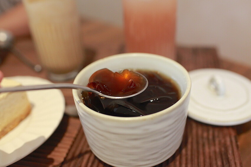 台南市北區吃。台南市|北區。「窗扉 Window Cocoa」新店搶先報報!!!!!隱身在巷弄裡老宅獨特可可飲品咖啡店,老洋房日