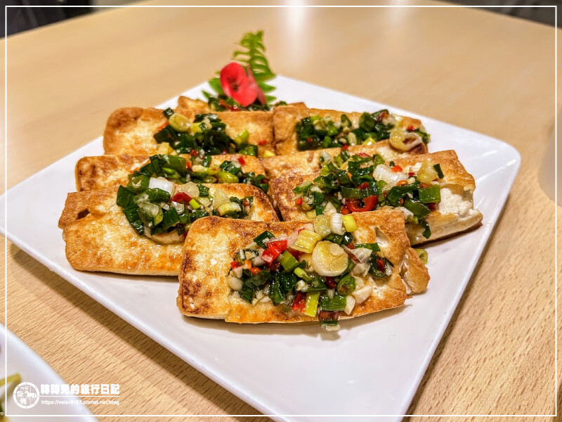 新北市金山區【食記】新北市-金山區║庚辛廚房➽無敵海景的熱炒店