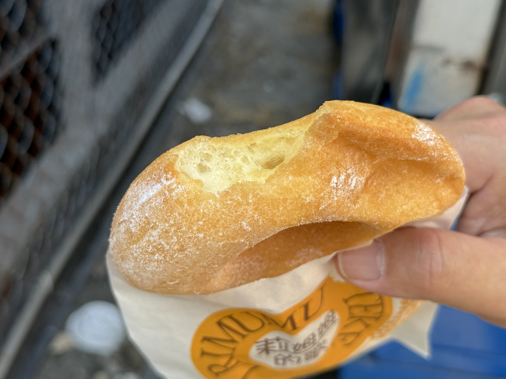 屏東縣三地門鄉吃。屏東縣｜三地門鄉。「莉姆姆的歌-姐姐 A du」網路超夯的小米甜甜圈三地門分店，像似麻糬的Q彈甜甜圈還