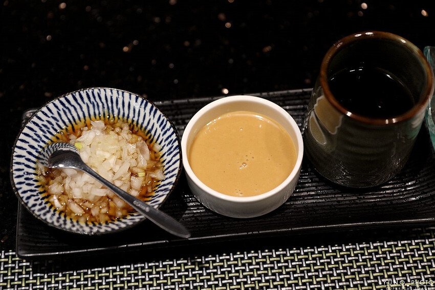 新北市林口區超高CP值！活體龍蝦、日本A5和牛、南非鮑魚、北海道生食級干貝通通有