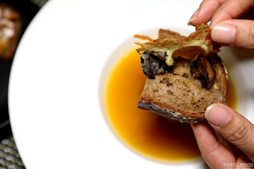 新北市林口區超高CP值！活體龍蝦、日本A5和牛、南非鮑魚、北海道生食級干貝通通有