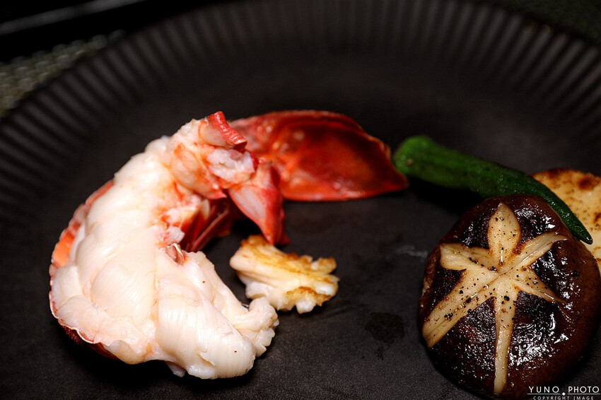 新北市林口區超高CP值！活體龍蝦、日本A5和牛、南非鮑魚、北海道生食級干貝通通有