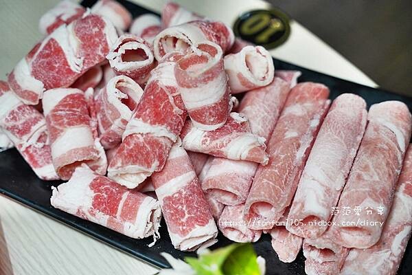 【桃園美食】小樓石頭火鍋|自助式石頭火鍋|獨家秘製炒料|大骨湯底|吃鍋聚餐的好去處 (17).JPG