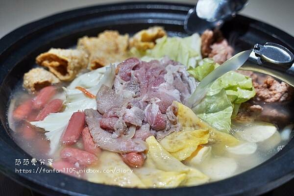 【桃園美食】小樓石頭火鍋|自助式石頭火鍋|獨家秘製炒料|大骨湯底|吃鍋聚餐的好去處 (22).JPG